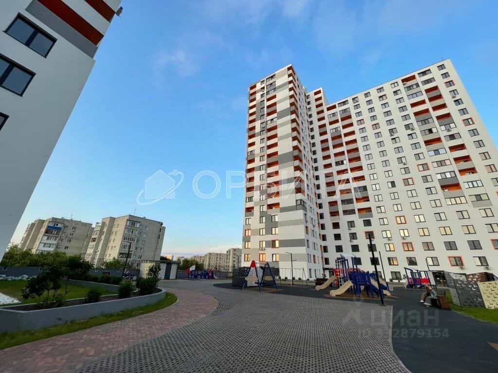 Россия, Тюмень, улица Менжинского, 60, фото 19