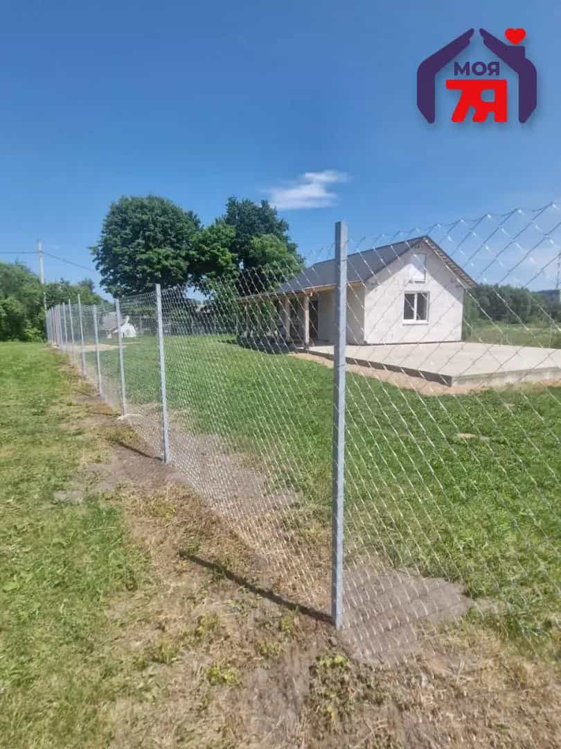 Беларусь, Минская область, Молодечненский район, городской посёлок Радошковичи, площадь Гастелло, 9А, фото 9