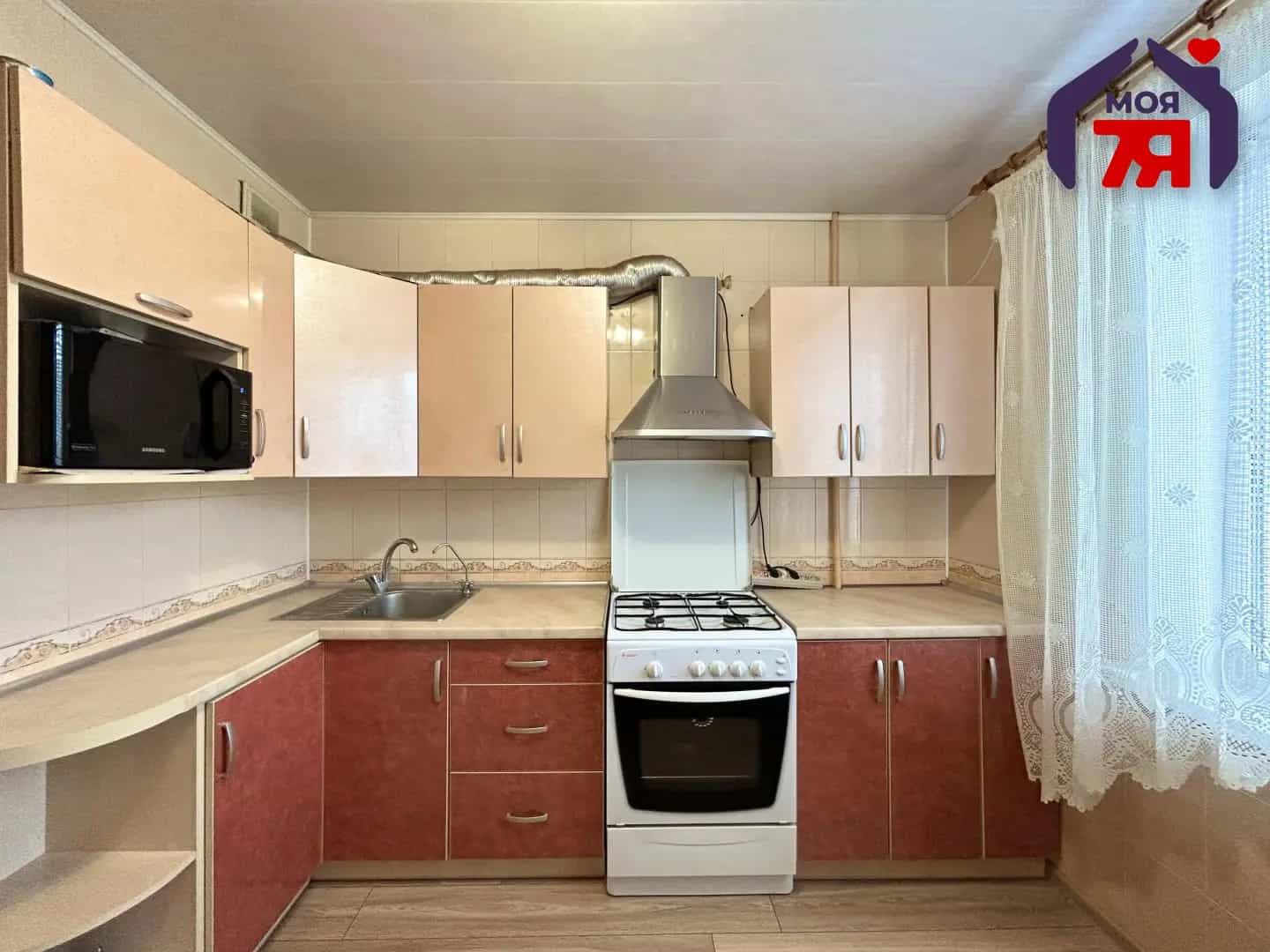Беларусь, Минская область, Солигорск, Молодёжная улица, 1, фото 7