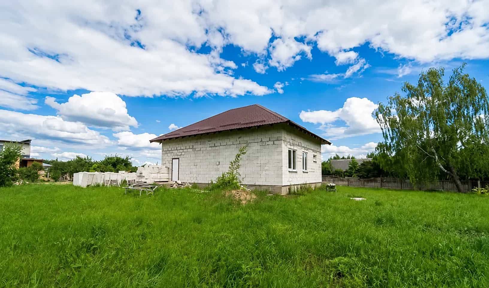 Беларусь, Минская область, Логойский район, Острошицкий сельсовет, деревня Чуденичи, Центральная улица, 12, фото 2