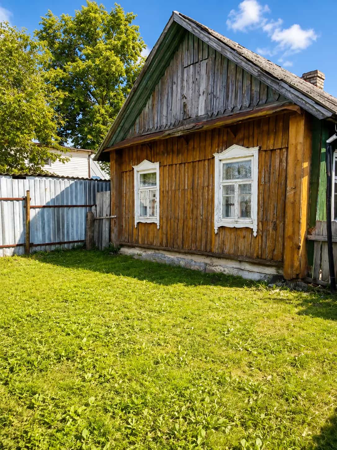 Беларусь, Минская область, Червенский район, Смиловичский сельсовет, городской посёлок Смиловичи, улица Максима Горького, 10, фото 17