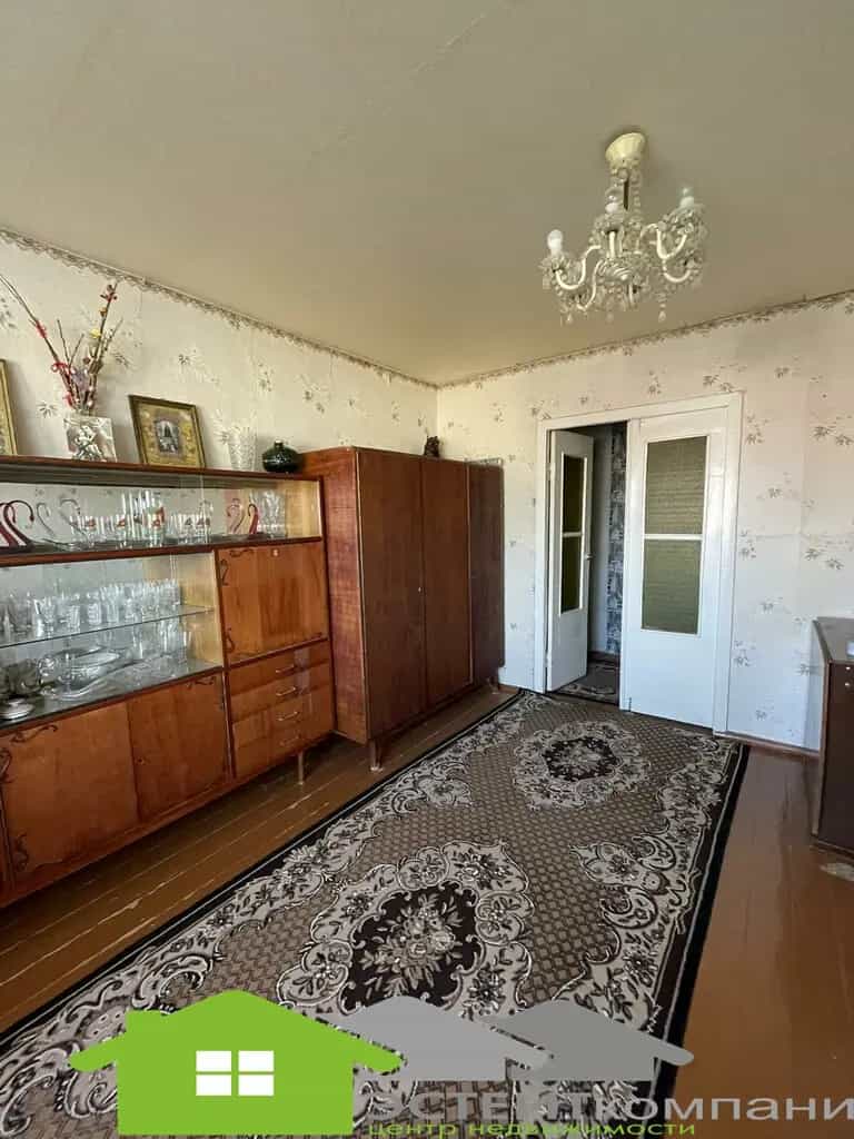 Беларусь, Гродненская область, Новогрудок, улица Мицкевича, 24, фото 2
