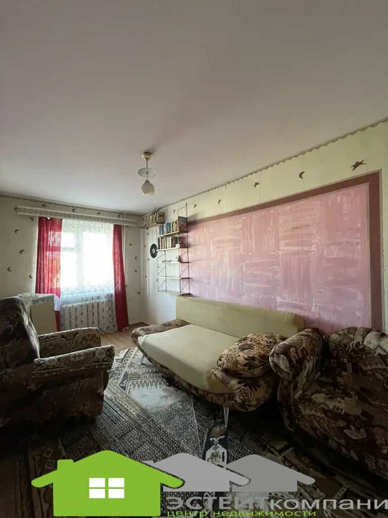 Беларусь, Гродненская область, Новогрудок, улица Мицкевича, 24, фото 3