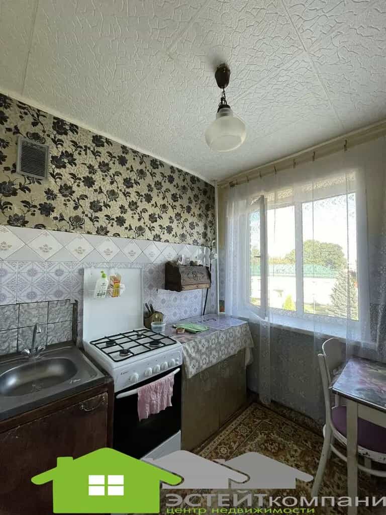 Беларусь, Гродненская область, Новогрудок, улица Мицкевича, 24, фото 4