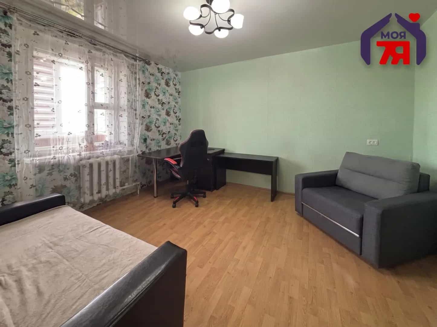 Беларусь, Минская область, Солигорск, бульвар Шахтёров, 18, фото 4