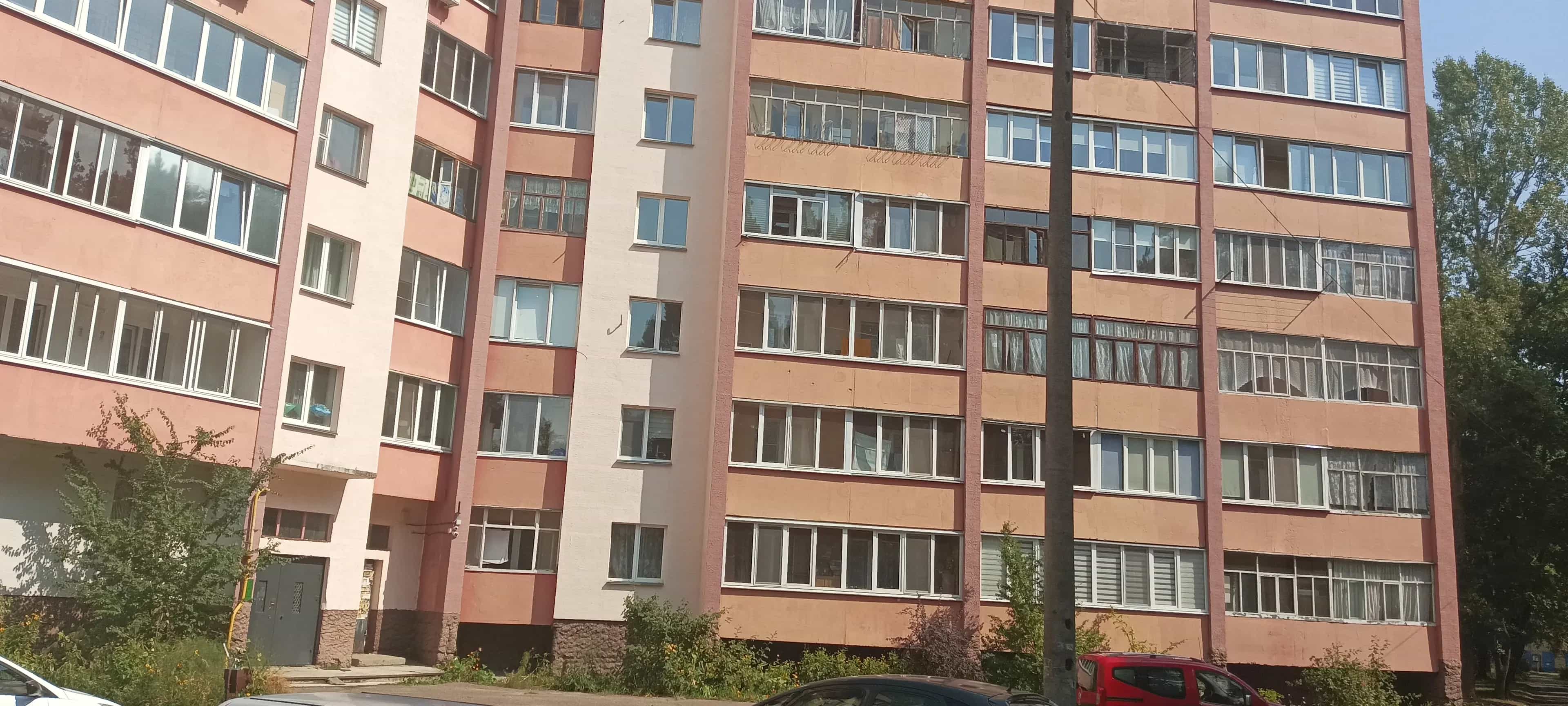 Беларусь, Гомельская область, Светлогорск, микрорайон Первомайский, 28