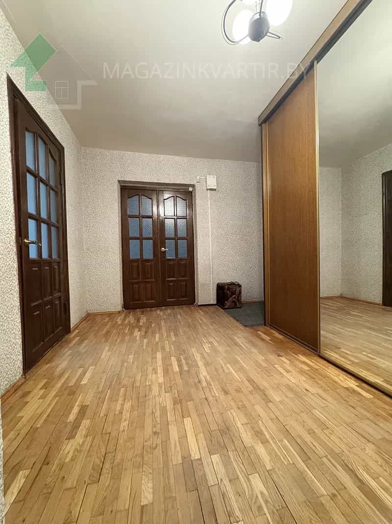 Беларусь, Брест, Краснознамённая улица, 10, фото 13