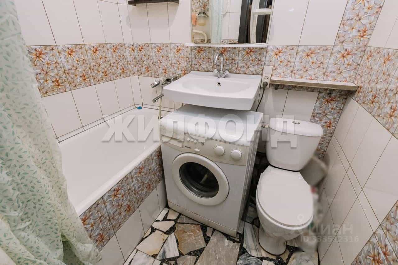 Россия, Новосибирск, улица Ленина, 71А, фото 11