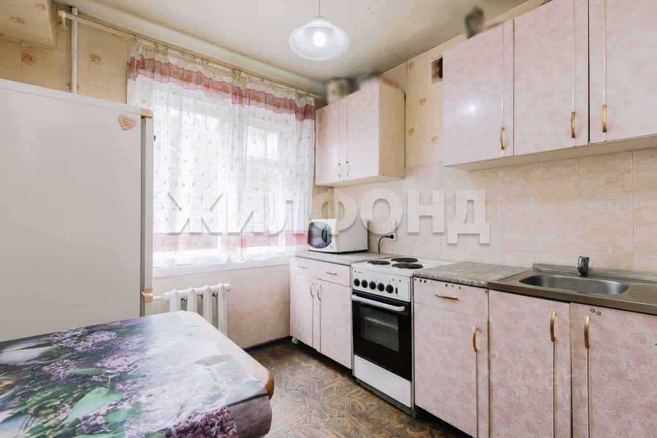 Россия, Новосибирск, улица Ленина, 71А, фото 13