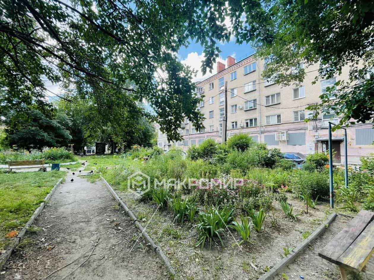 Россия, Челябинск, улица Гагарина, 13