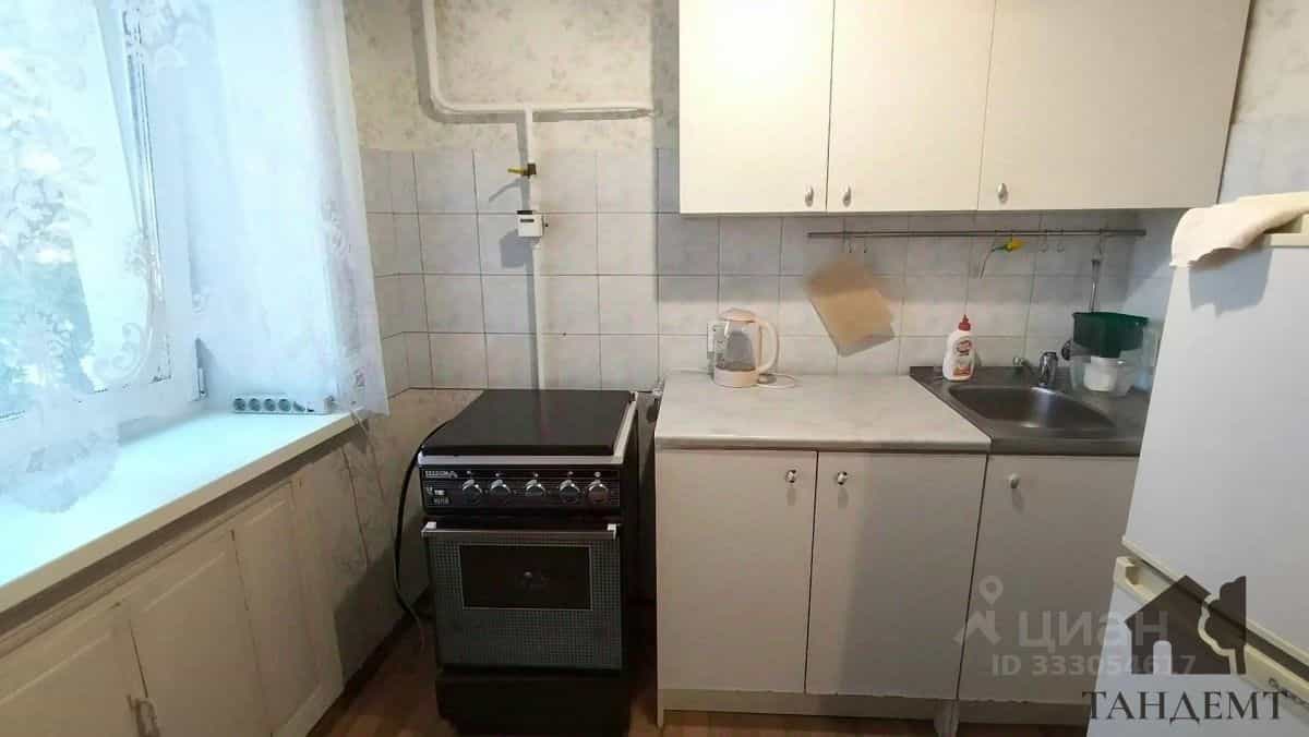 Россия, Омск, улица Панфилова, 12, фото 9