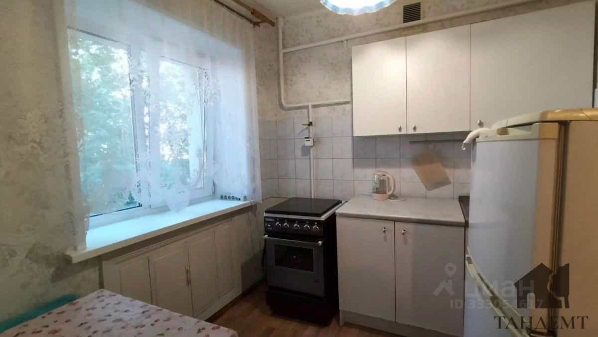 Россия, Омск, улица Панфилова, 12, фото 11