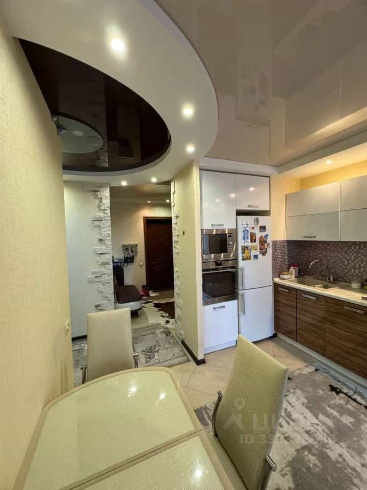 Россия, Омск, Космический проспект, 16Ак2