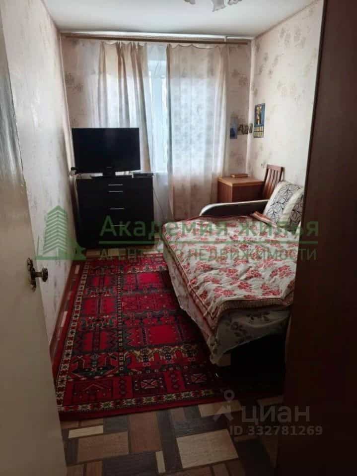 Россия, Саратовская область, Энгельс, проспект Строителей, 33, фото 3