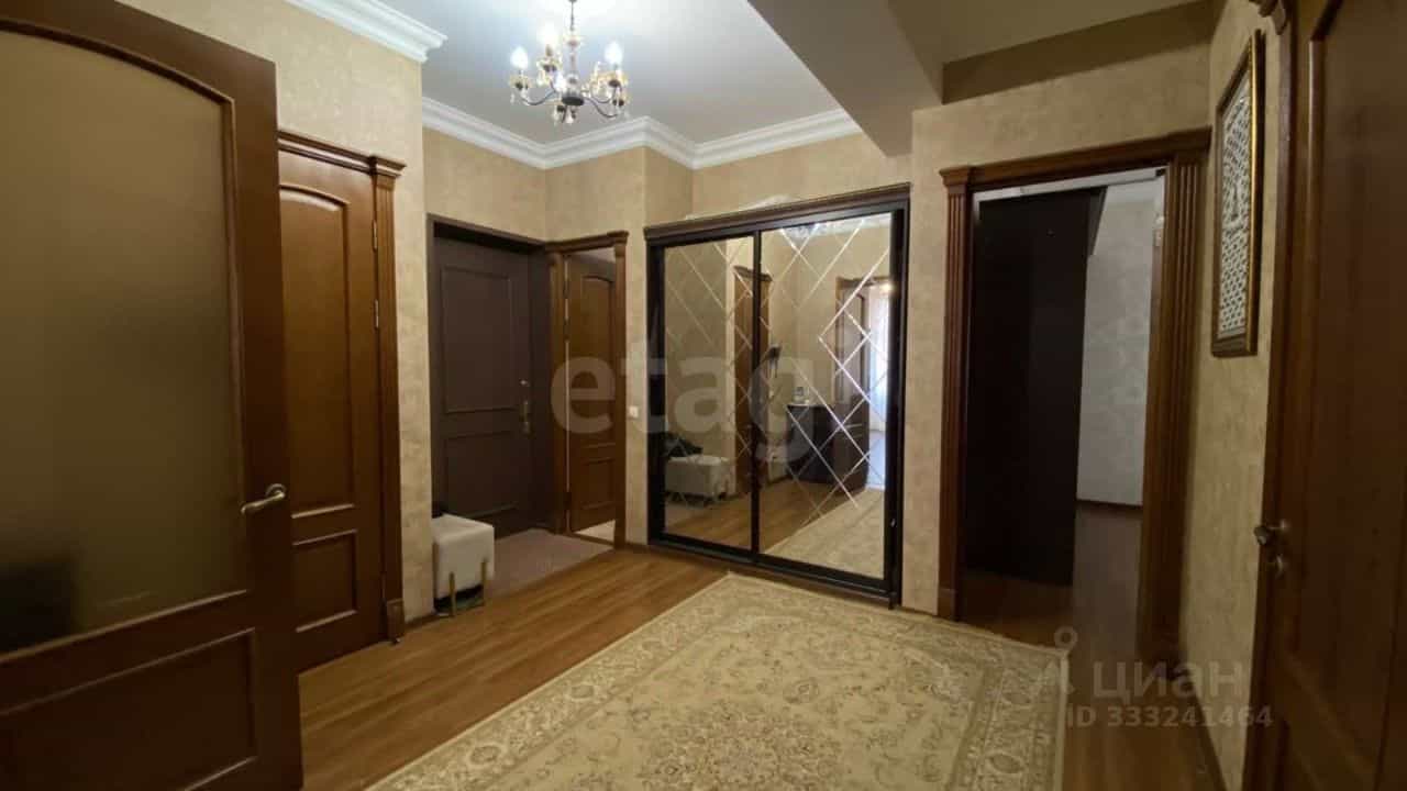 Россия, Республика Дагестан, Махачкала, улица Каримова, 19, фото 8