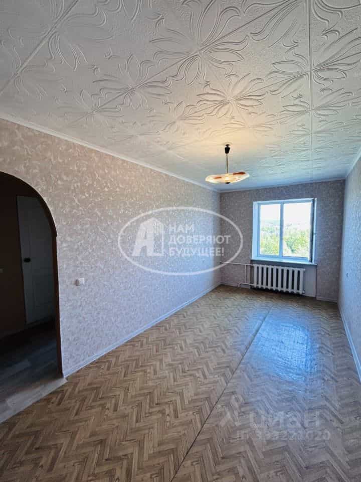 Россия, Пермский край, Лысьва, улица Энгельса, 22, фото 2