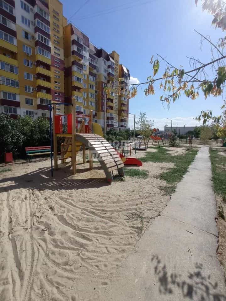 Россия, Волгоградская область, Волжский, проспект имени Ленина, 351, фото 10