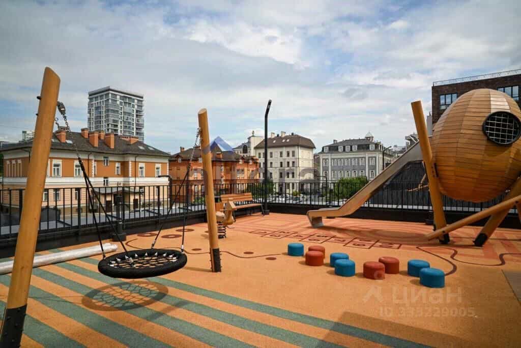 Россия, Республика Татарстан (Татарстан), Казань, улица Островского, 110, фото 9