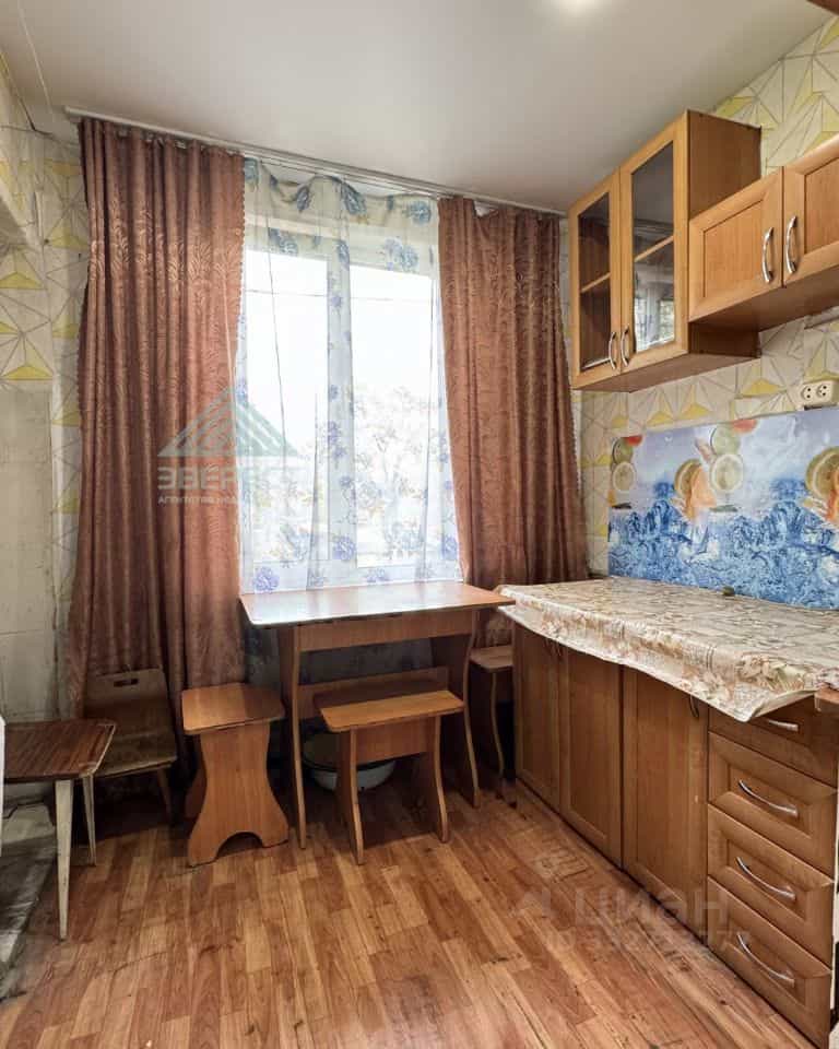 Россия, Республика Хакасия, Абакан, улица Суворова, 77, фото 7