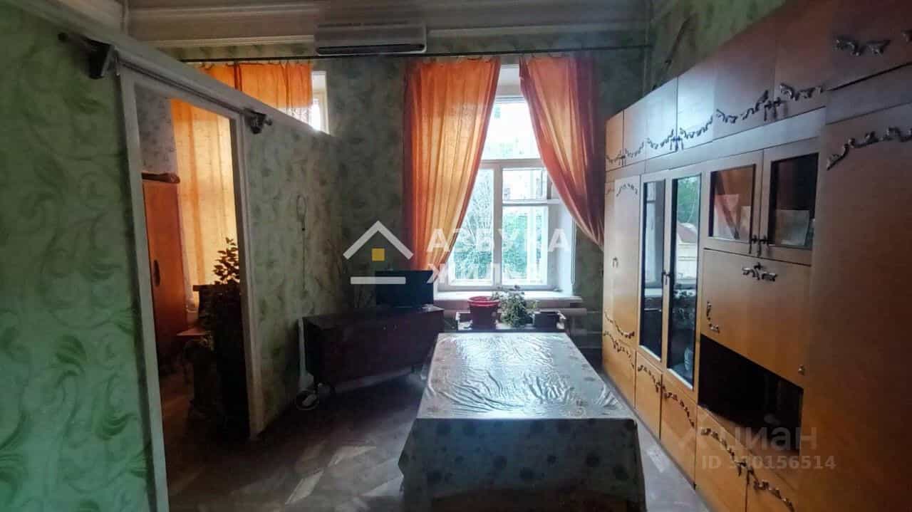 Россия, Астрахань, улица Шаумяна, 51/33