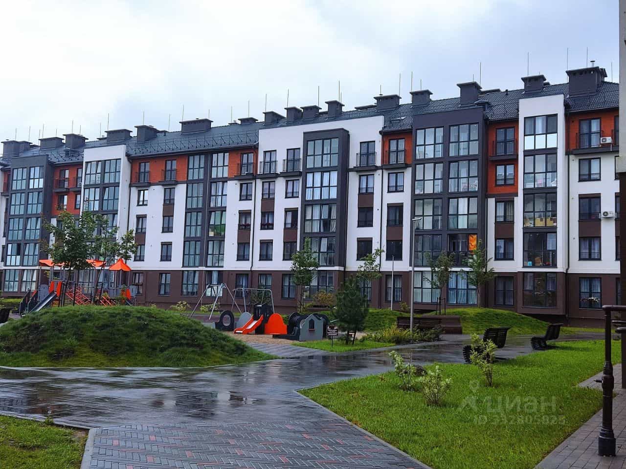 Россия, Калининградская область, Гурьевск, Лазурная улица, 18, фото 2