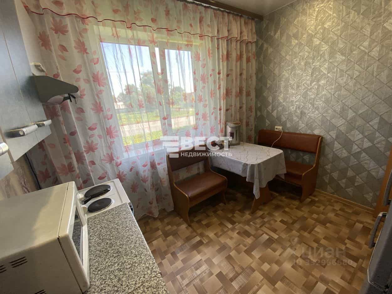 Россия, Кемеровская область — Кузбасс, Ленинск-Кузнецкий муниципальный округ, Полысаево, улица Космонавтов, 39А, фото 7