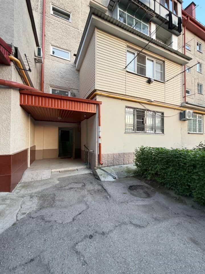 Россия, Кабардино-Балкарская Республика, Нальчик, улица Крылова, 19А, фото 21