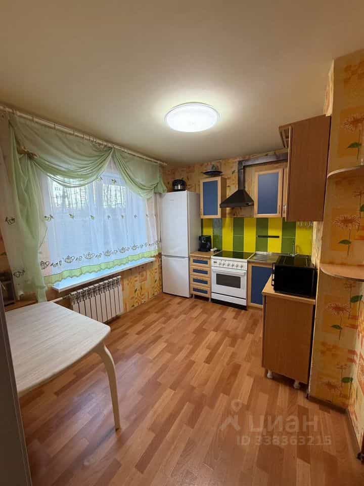 Россия, Свердловская область, Новоуральск, бульвар Академика Кикоина, 8, фото 12