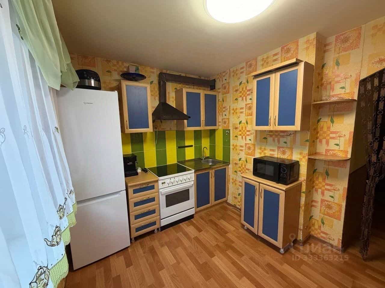 Россия, Свердловская область, Новоуральск, бульвар Академика Кикоина, 8, фото 13