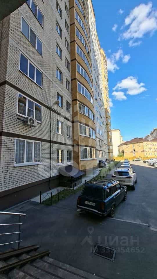 Россия, Воронеж, улица Лётчика Филипова, 8, фото 2