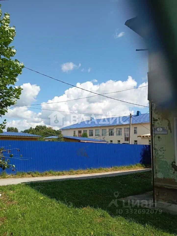 Россия, Калужская область, Дзержинский муниципальный округ, посёлок Пятовский, улица Комарова, 3, фото 5