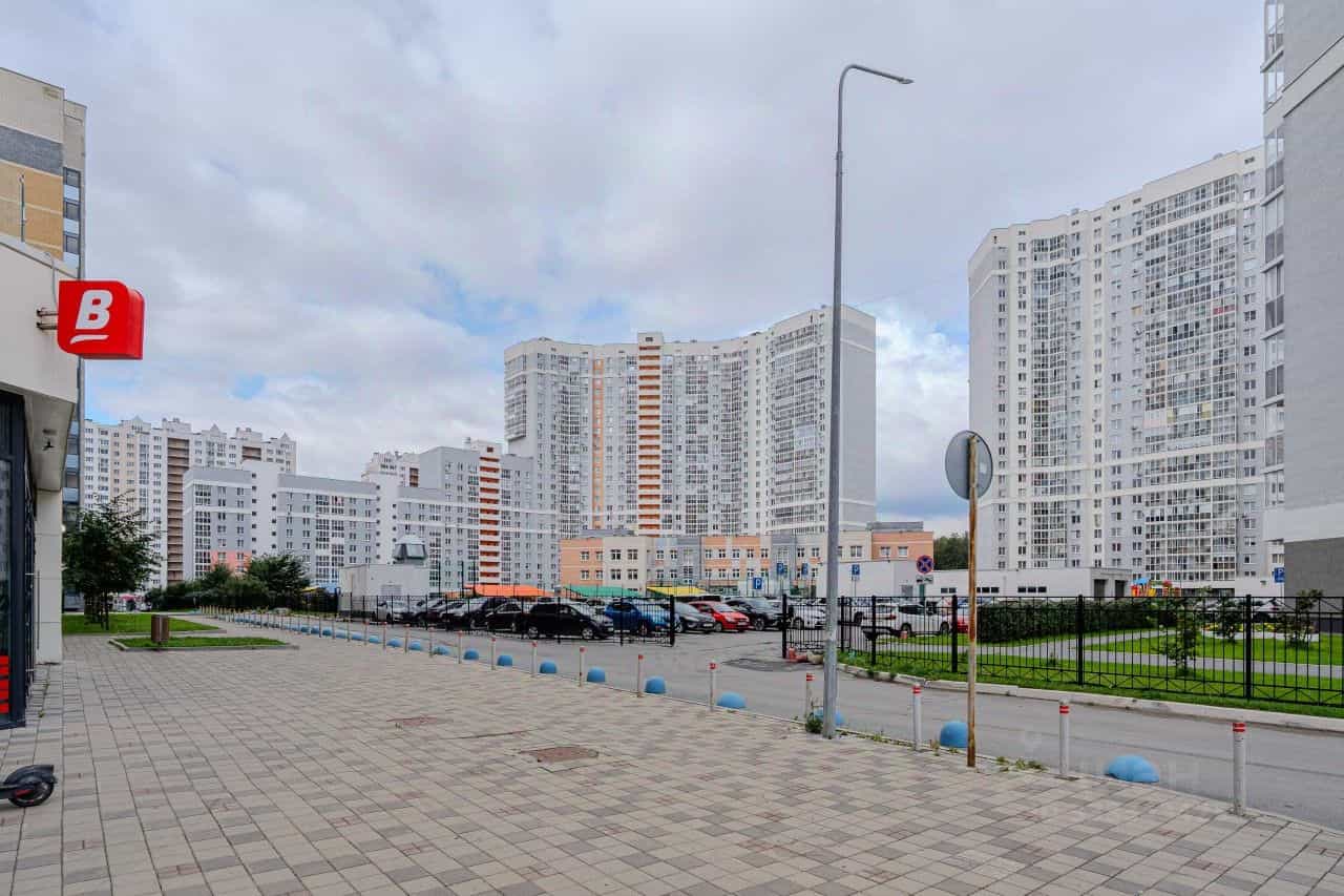 Россия, Свердловская область, Екатеринбург, бульвар Академика Н.А. Семихатова, 18, фото 33