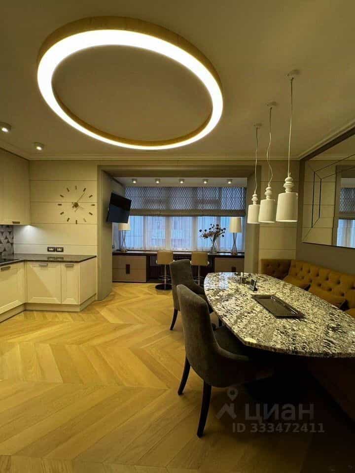 Россия, Новосибирск, улица Немировича-Данченко, 138/1, фото 7