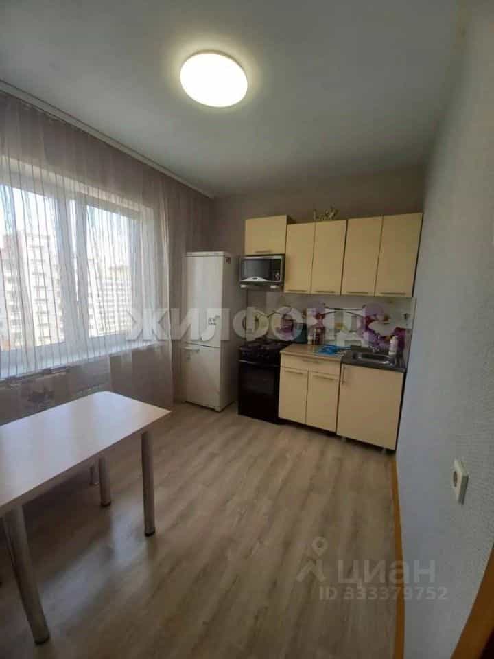 Россия, Новосибирск, улица Петухова, 101/3, фото 5