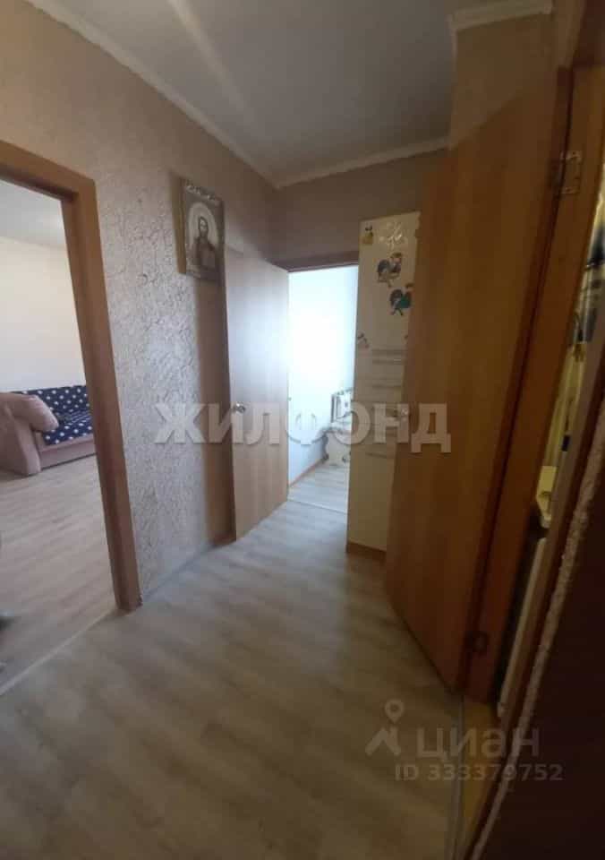 Россия, Новосибирск, улица Петухова, 101/3, фото 7