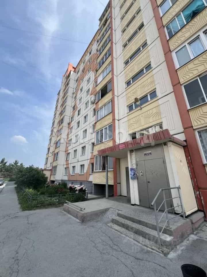 Россия, Новосибирск, улица Петухова, 101/3, фото 10
