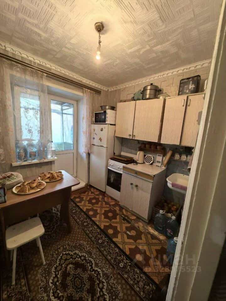 Россия, Еврейская автономная область, Облученский муниципальный район, посёлок Теплоозёрск, улица Лазо, 22