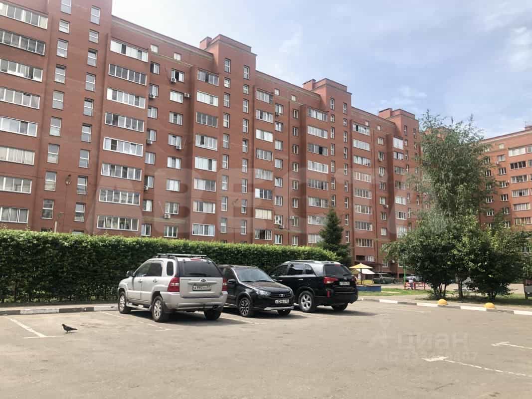 Россия, Омск, проспект Комарова, 16