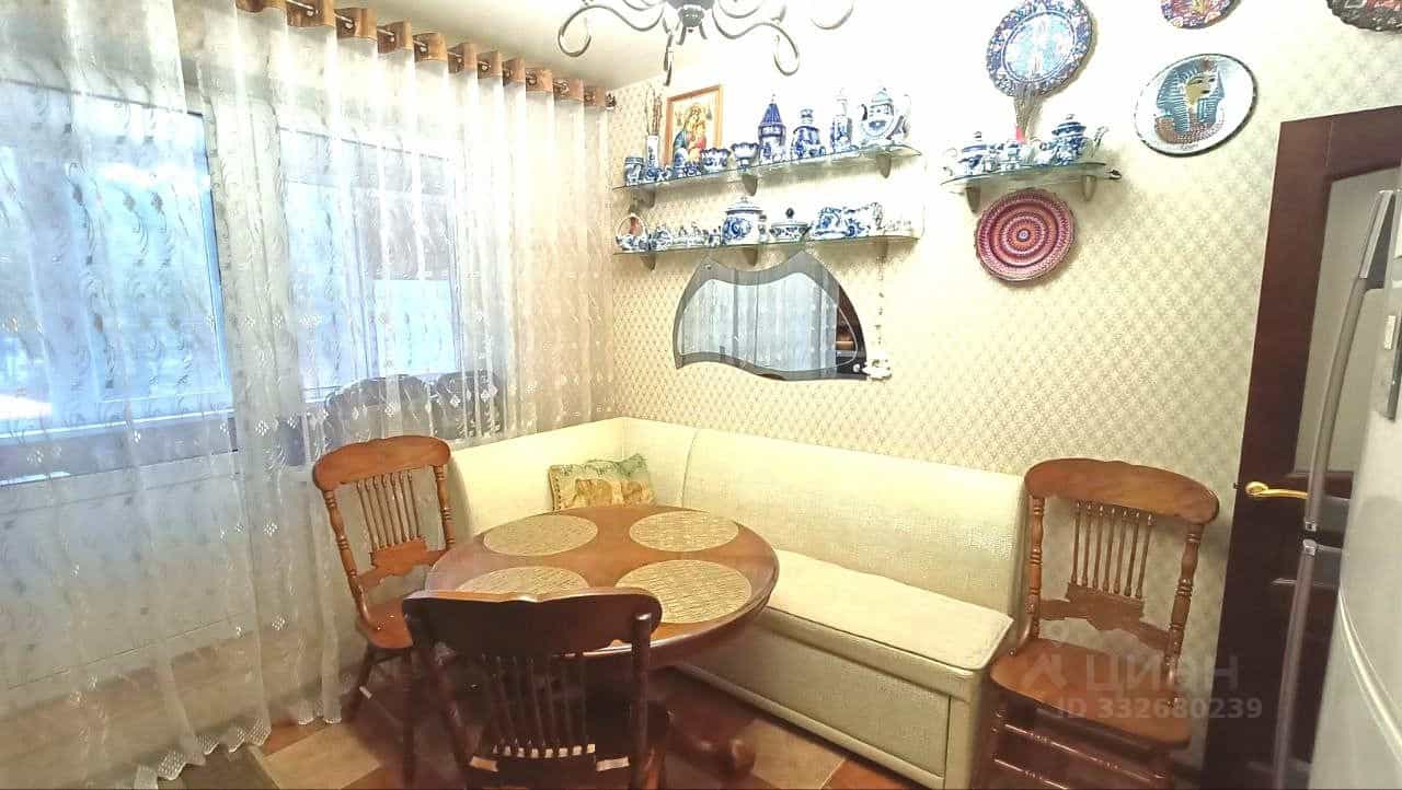 Россия, Ханты-Мансийск, Ледовая улица, 11, фото 2