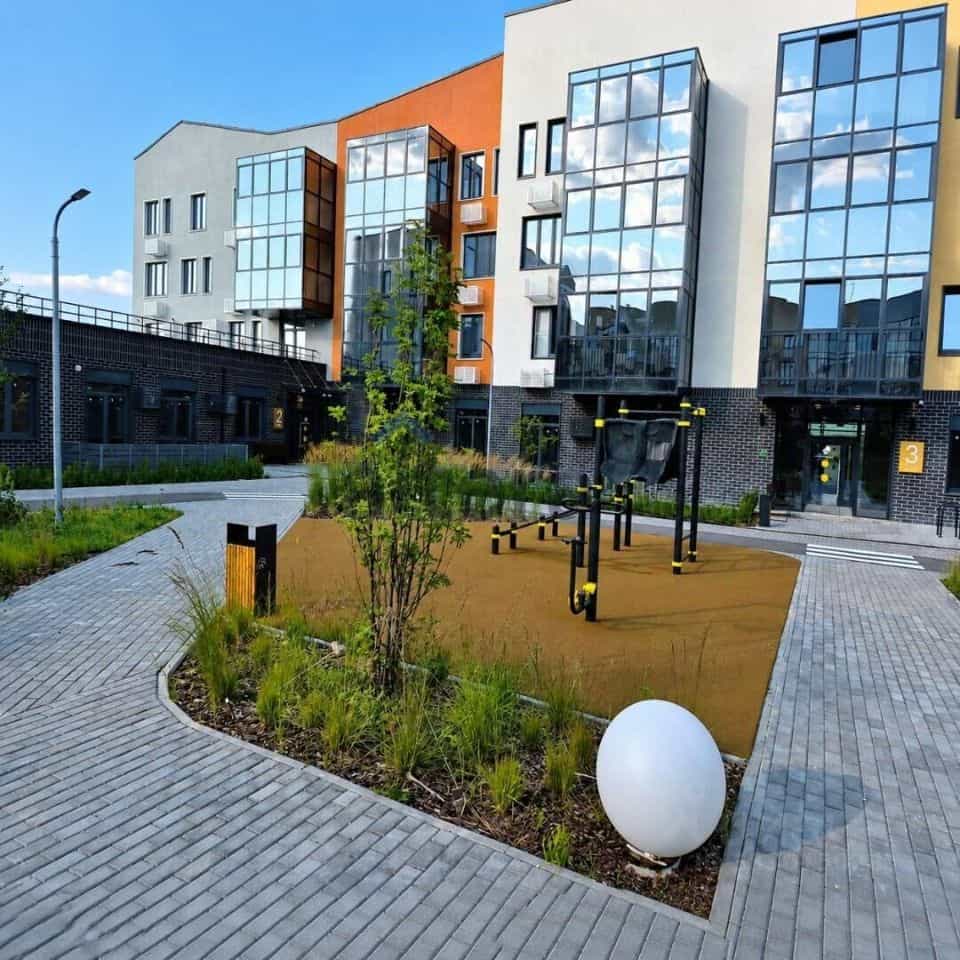 Россия, Республика Татарстан (Татарстан), Лаишевский район, Столбищенское сельское поселение, Космическая улица, 1