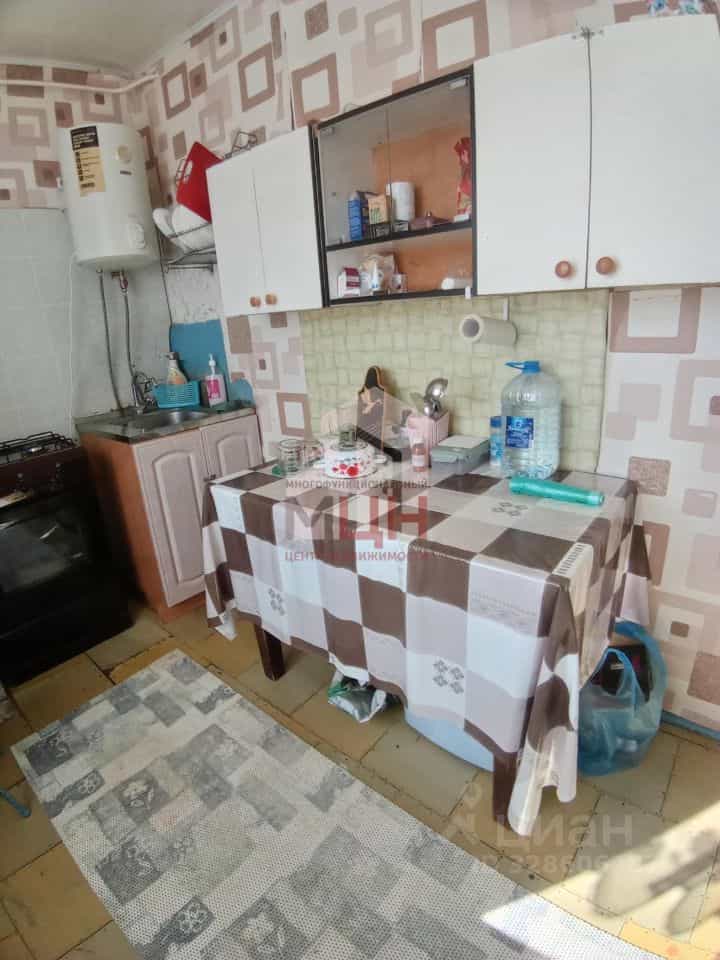 Россия, Тверская область, Конаковский муниципальный округ, село Дмитрова Гора, Центральная улица, 4
