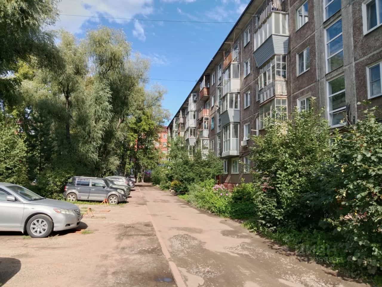 Россия, Омск, микрорайон Городок Нефтяников, улица 22 Апреля, 32, фото 10