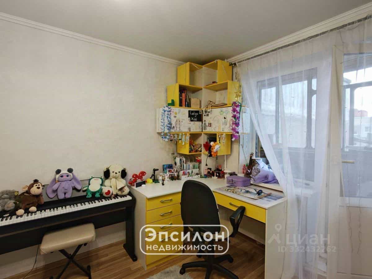 Россия, Курск, микрорайон Северо-Западный, улица Константина Воробьёва, 21, фото 9