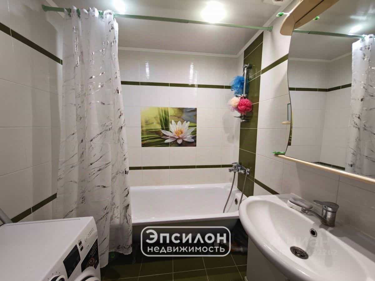 Россия, Курск, микрорайон Северо-Западный, улица Константина Воробьёва, 21, фото 13