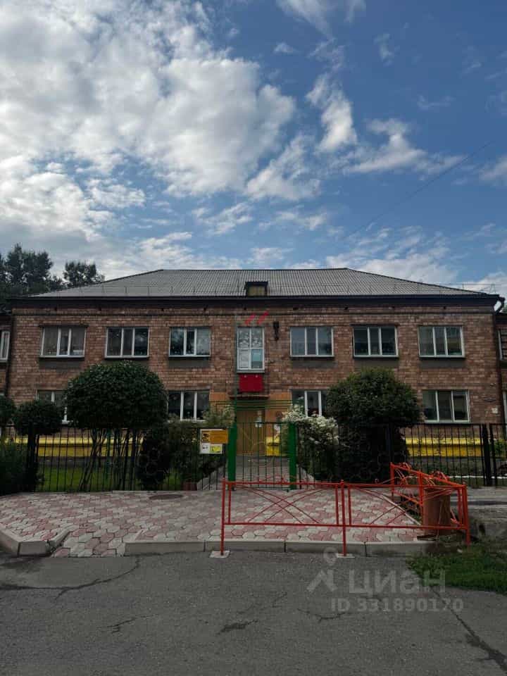 Россия, Республика Хакасия, Абакан, улица Павших Коммунаров, 90, фото 15