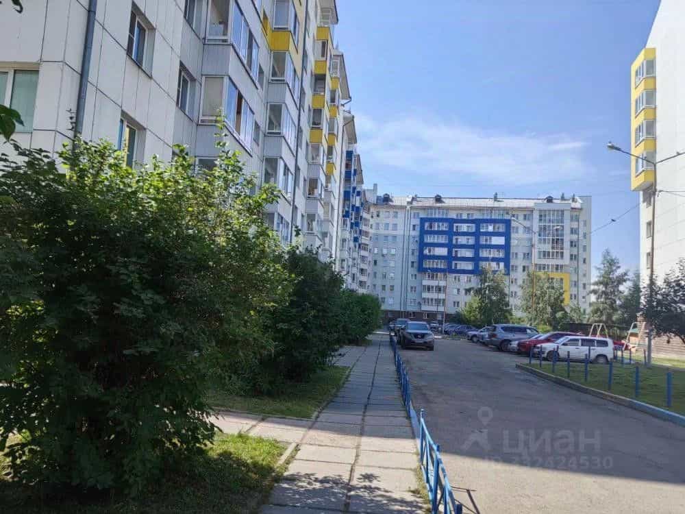 Россия, Иркутск, улица Поленова, 21, фото 6
