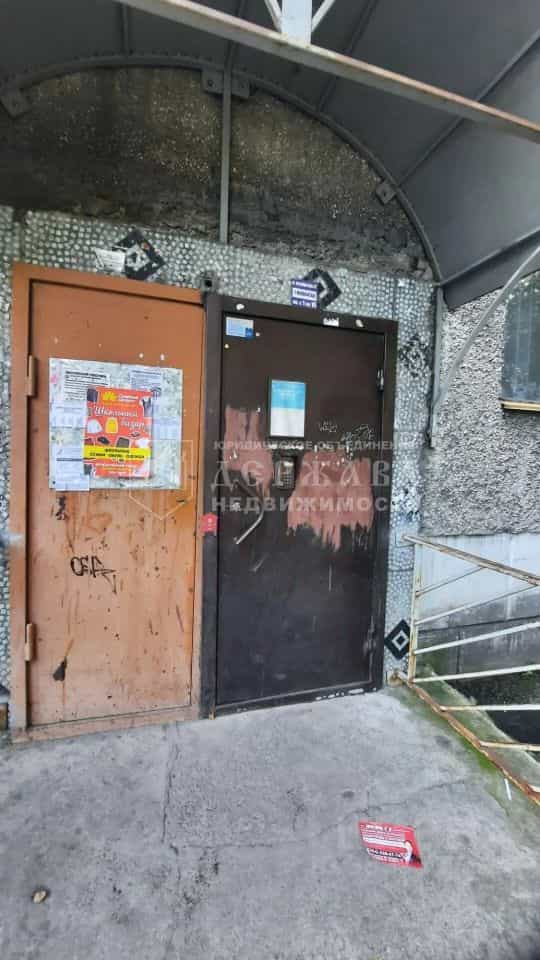 Россия, Кемеровская область — Кузбасс, Междуреченск, Октябрьская улица, 22, фото 12