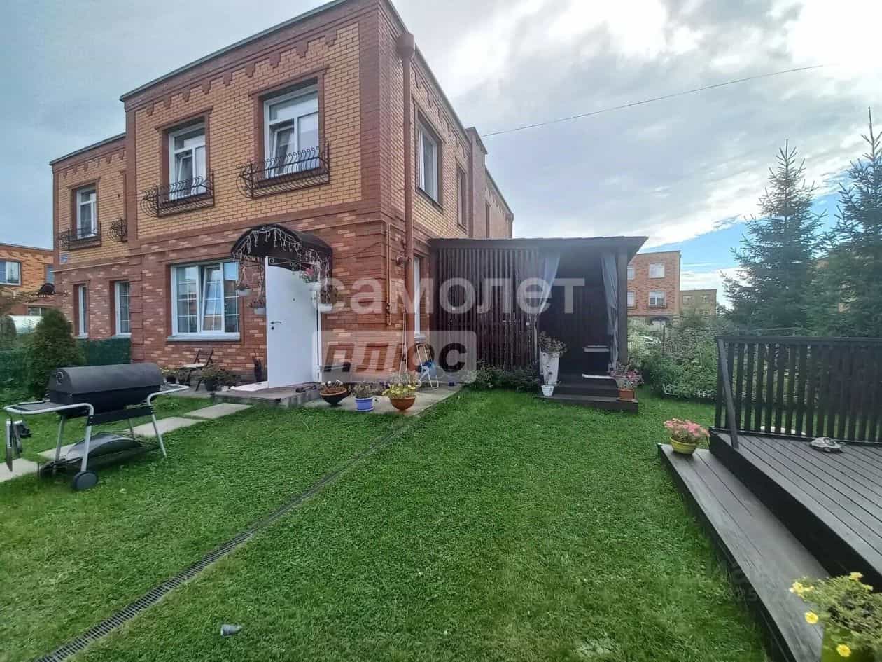 Россия, село Новолуговое, микрорайон Берёзки-2, 1-й квартал, 30, фото 2