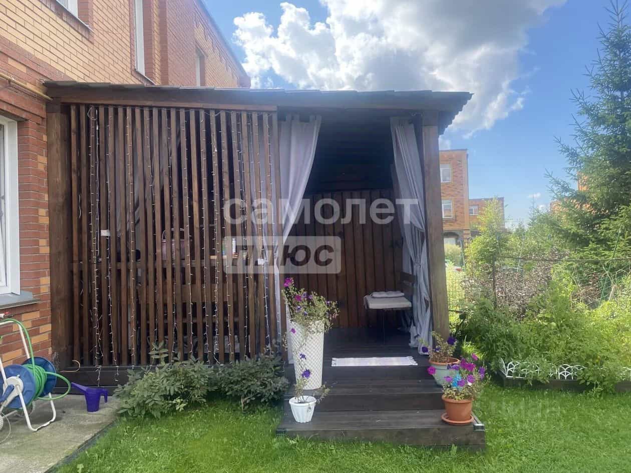 Россия, село Новолуговое, микрорайон Берёзки-2, 1-й квартал, 30, фото 7
