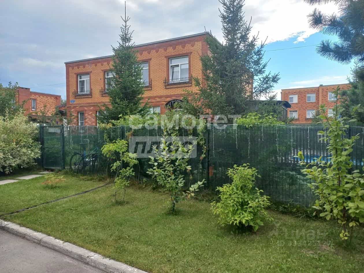 Россия, село Новолуговое, микрорайон Берёзки-2, 1-й квартал, 30, фото 23